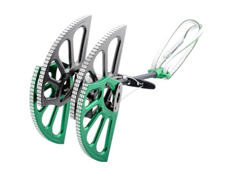 DMM Dragon Cam size 8 green