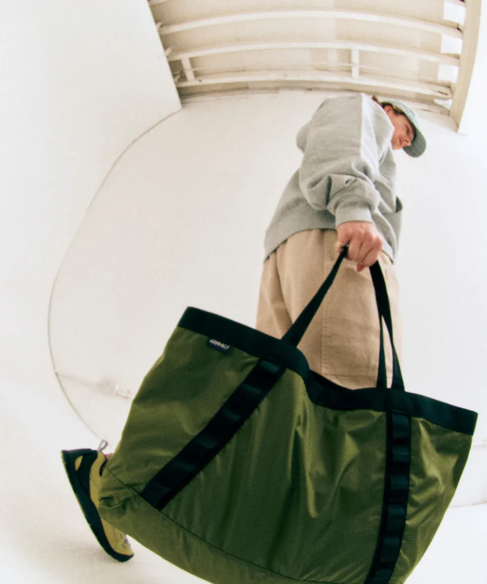 Gramicci Trail Tote olive