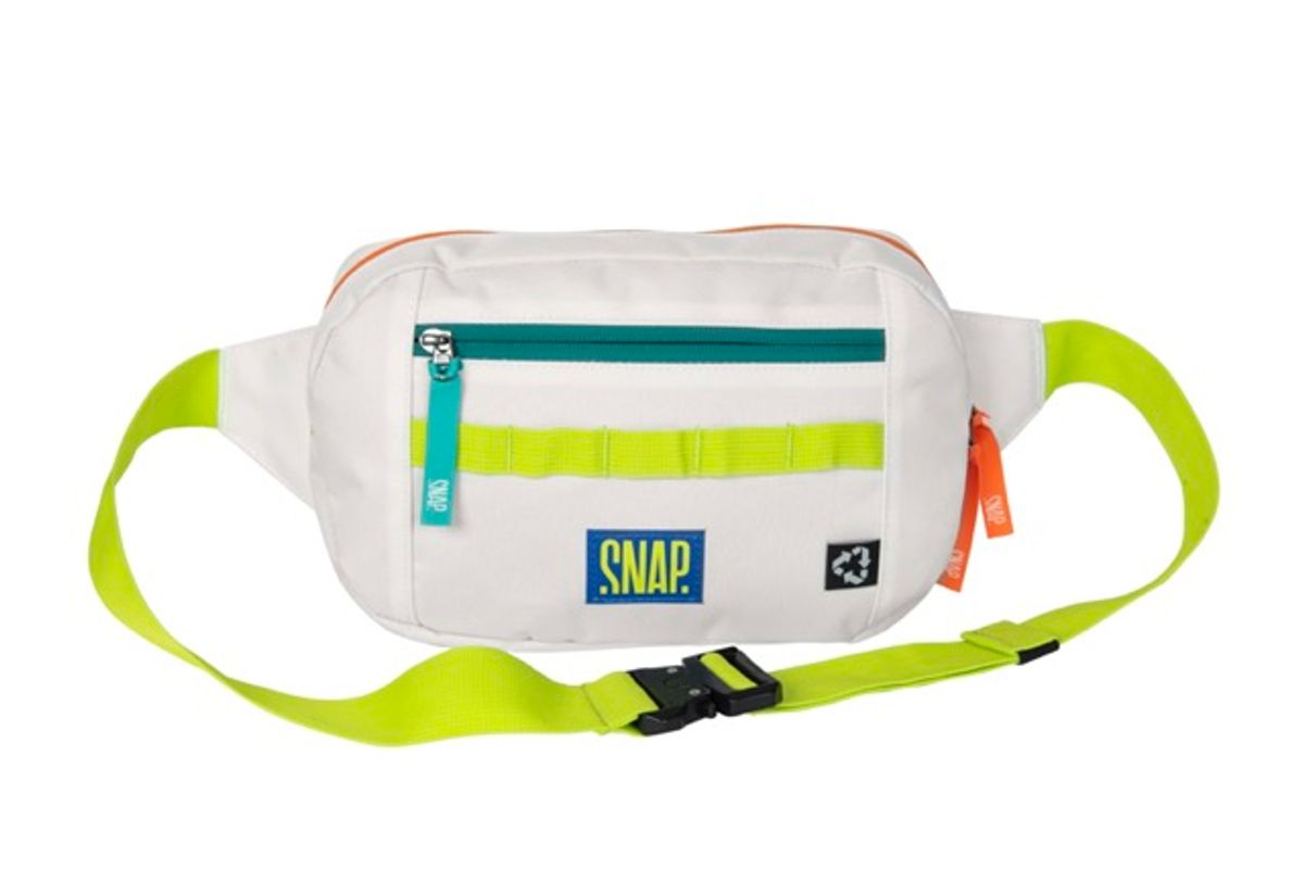 Snap Sling Bag chalk