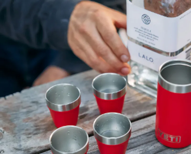 Yeti Shot Glasses & Case black