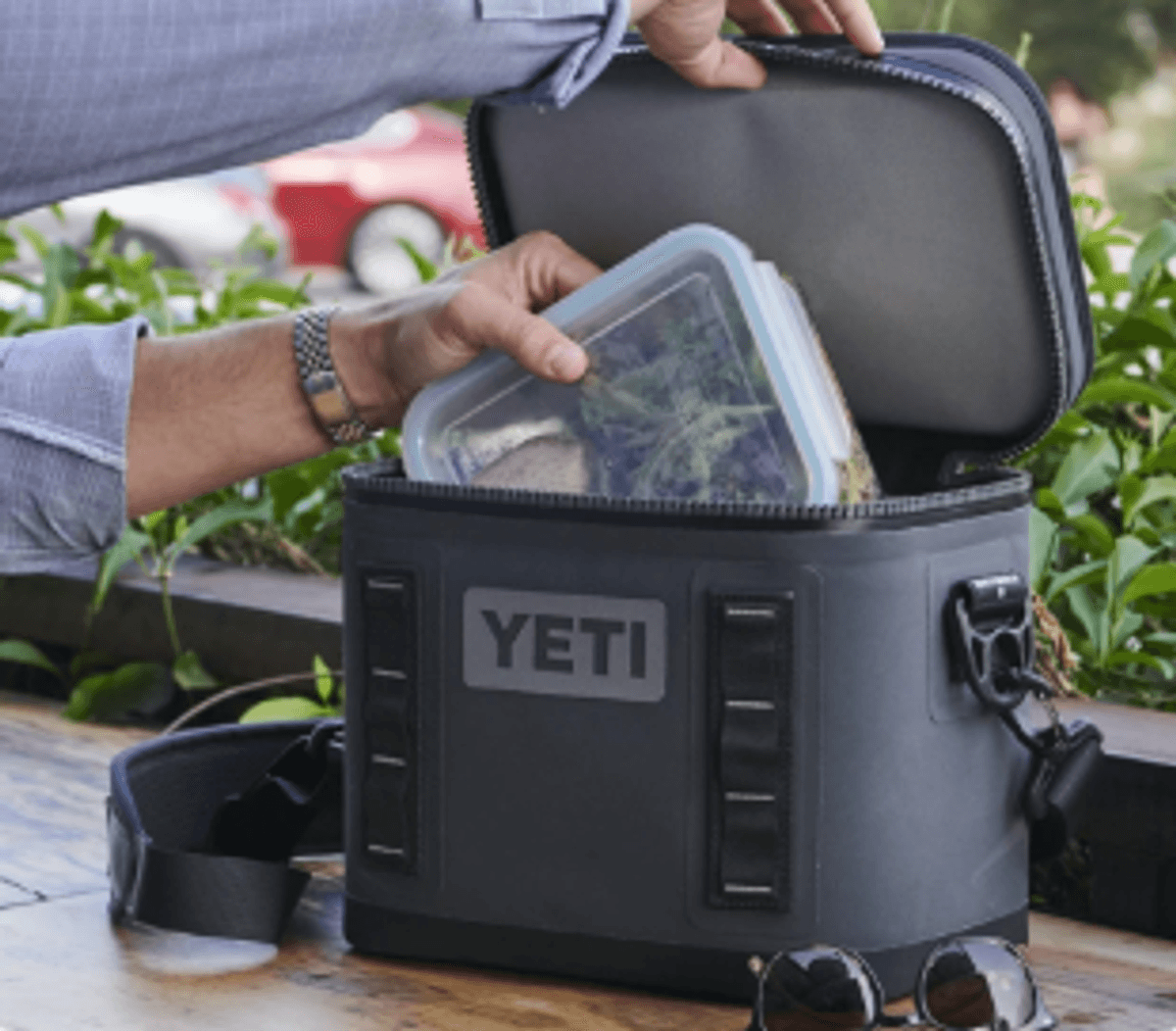 Yeti Hopper Flip 12 Cool Bag charcoal